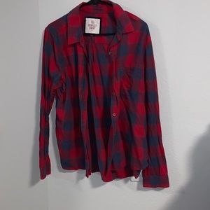 Women long sleeve button shirt